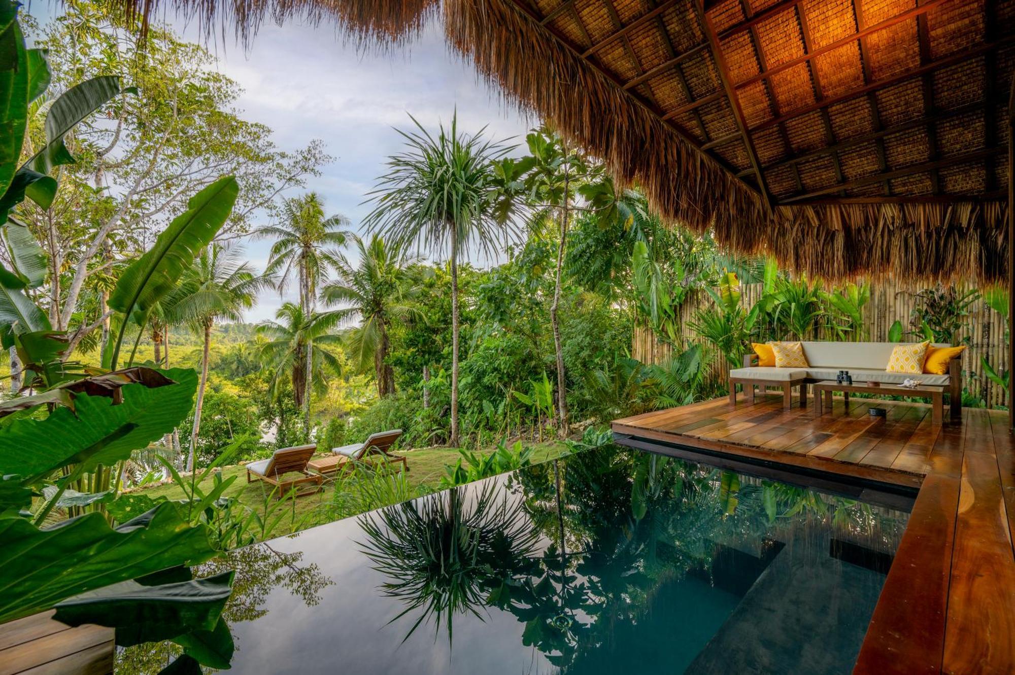 Private Villa With Pool - Kalani River Villas General Luna  Exterior photo