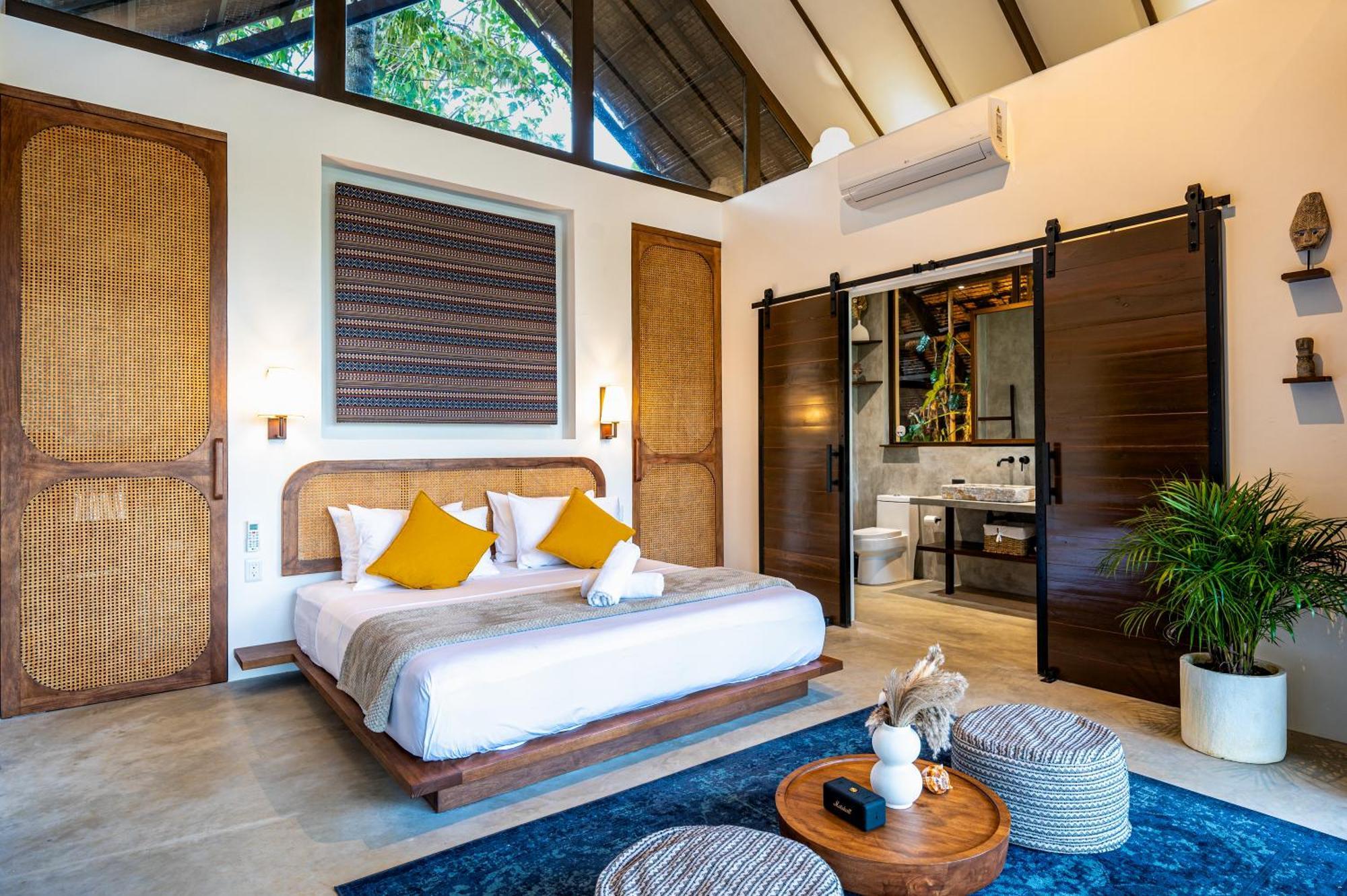 Private Villa With Pool - Kalani River Villas General Luna  Exterior photo